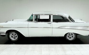 Chevrolet-210-1957-Imperial-Ivory-Black