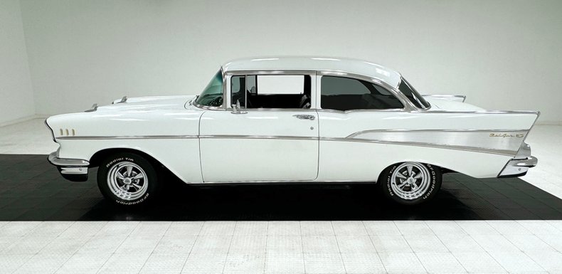 Chevrolet-210-1957-Imperial-Ivory-Black
