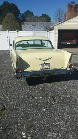 Chevrolet-210-1957-LemonWood-White-2