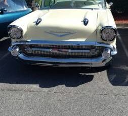 Chevrolet-210-1957-LemonWood-White-3