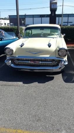 Chevrolet-210-1957-LemonWood-White-3