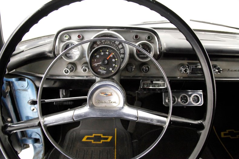 Chevrolet-210-1957-Light-Blue-Black-32