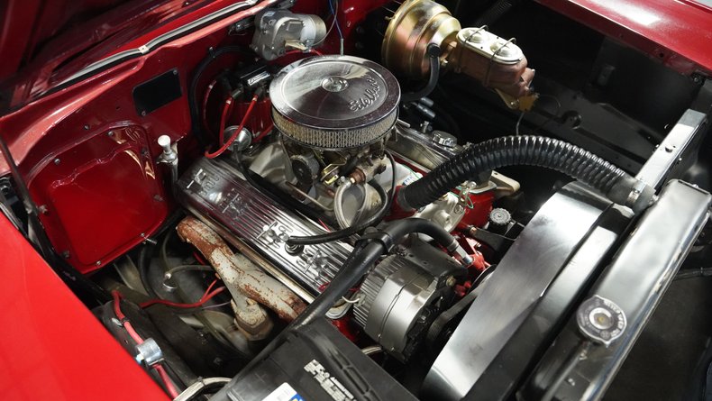 Chevrolet-210-1957-San-Marino-Red-Black-25