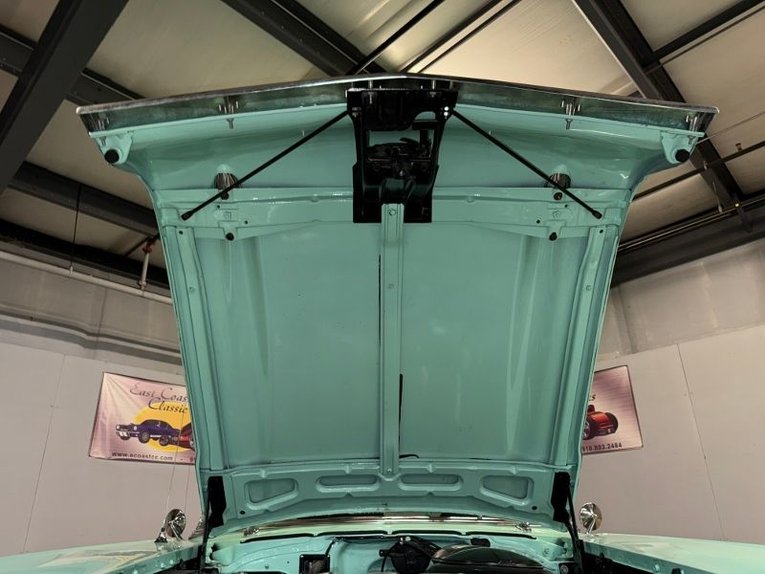 Chevrolet-210-1957-Surf-Green-Surf-Green-29