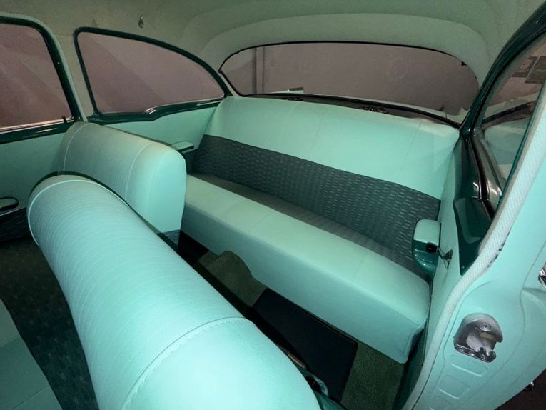 Chevrolet-210-1957-Surf-Green-Surf-Green-37