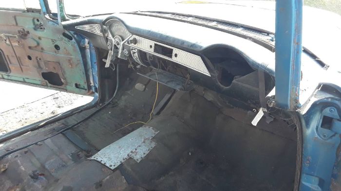 Chevrolet-210-1995-Blue-21
