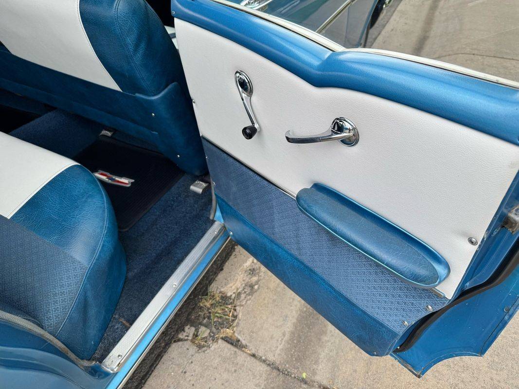 Chevrolet-210-belair-1957-blue-19