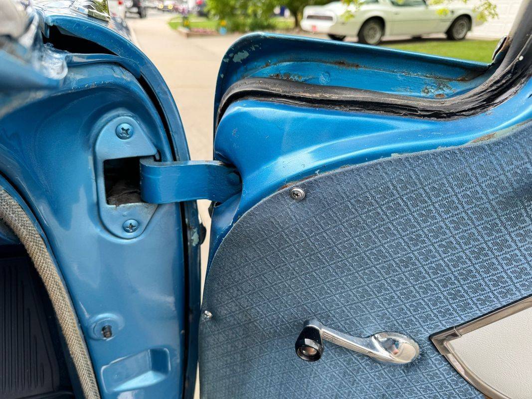 Chevrolet-210-belair-1957-blue-7