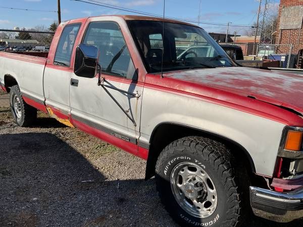 Chevrolet-2500-1992-2-Tone-RedSilver-Red-2