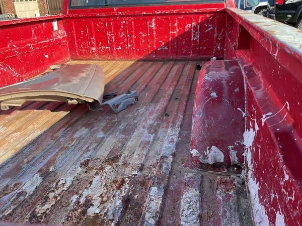 Chevrolet-2500-1992-2-Tone-RedSilver-Red-3