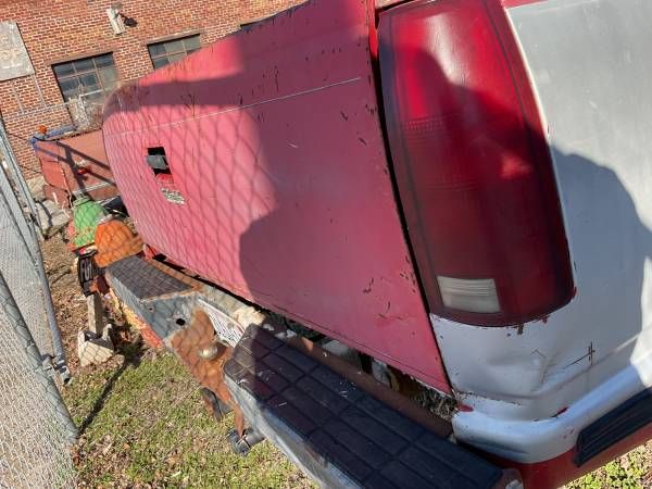 Chevrolet-2500-1992-2-Tone-RedSilver-Red-9