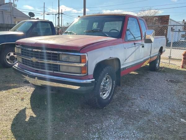 Chevrolet-2500-1992-2-Tone-RedSilver-Red