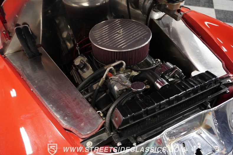 Chevrolet-3100-1949-Red-Red-30