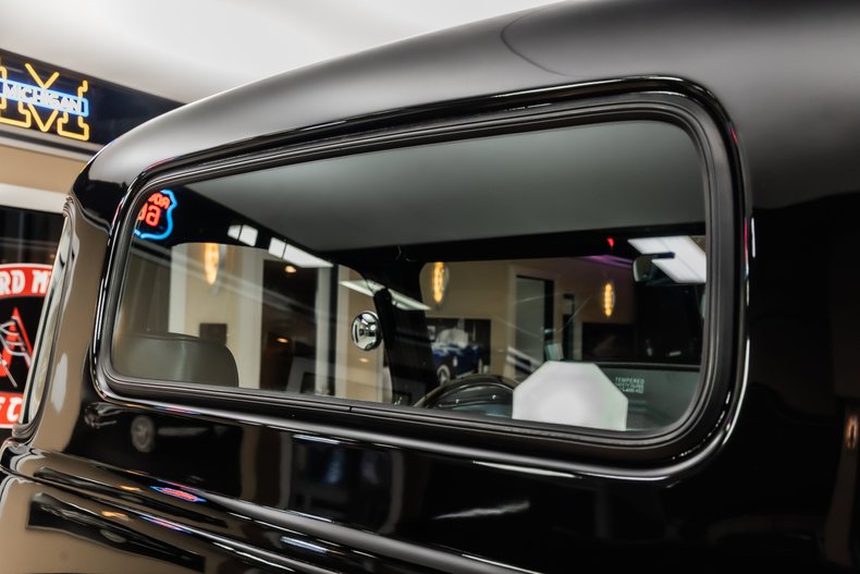 Chevrolet-3100-1953-Black-39
