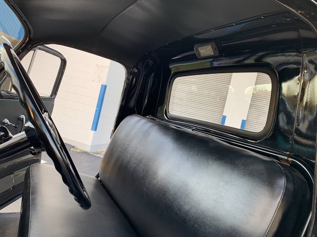 Chevrolet-3100-1953-black-10