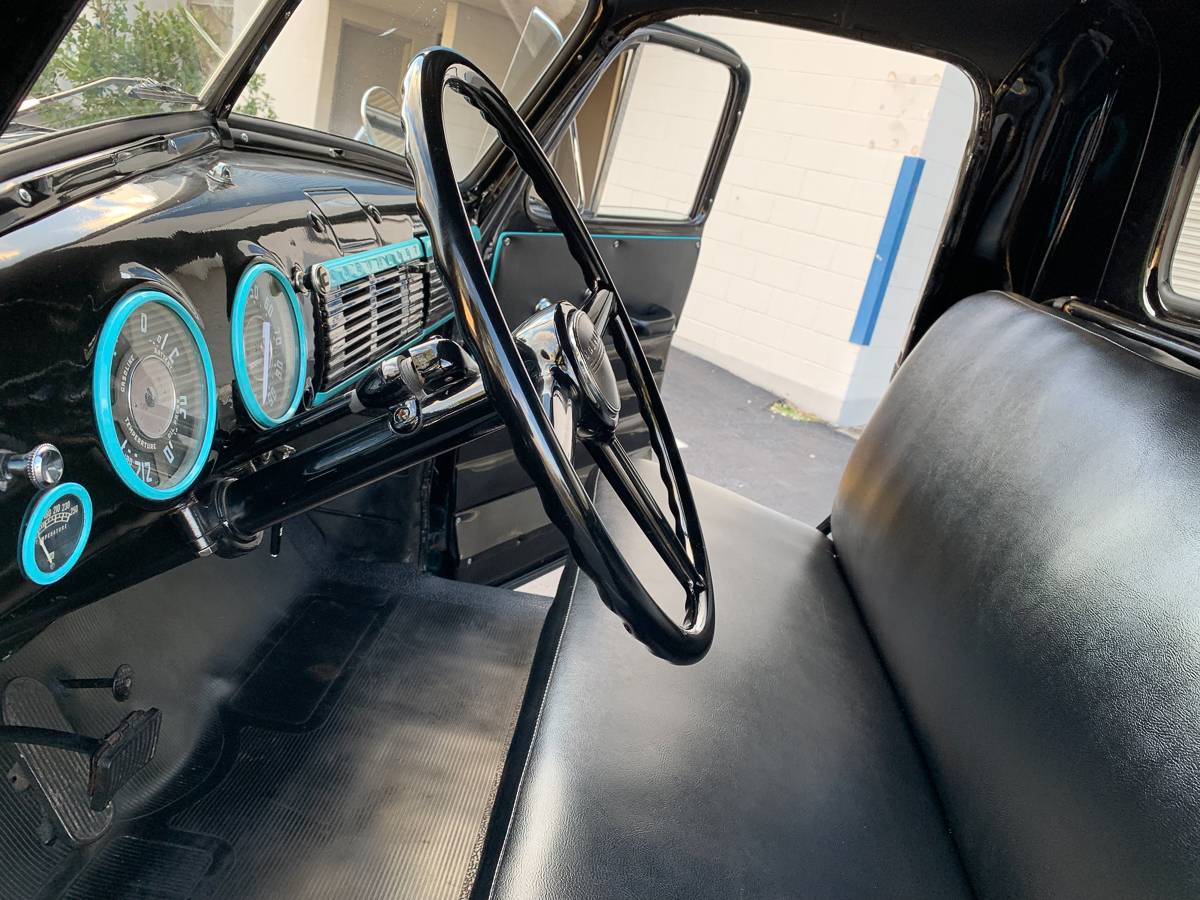Chevrolet-3100-1953-black-11