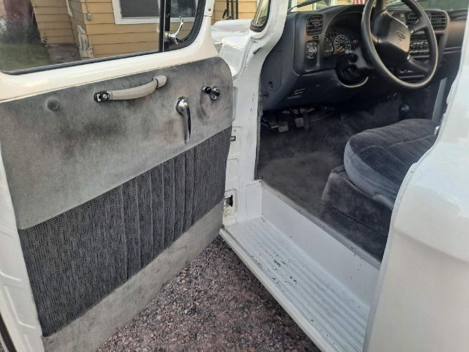 Chevrolet-3100-1957-13