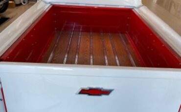 Chevrolet-3100-1957-White-RedWhite-7