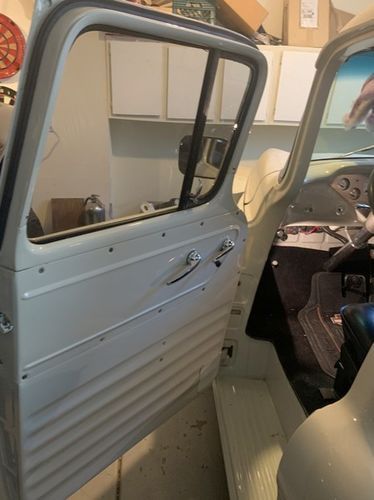 Chevrolet-3100-1958-Pearl-White-4