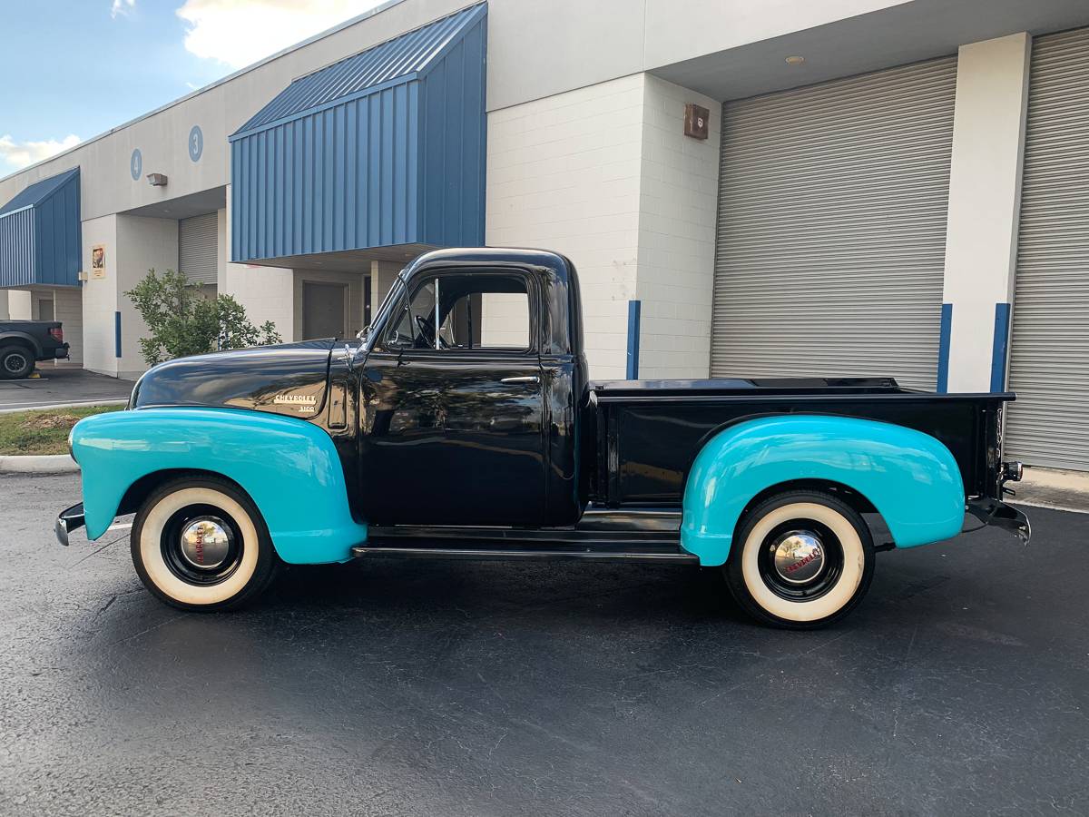 Chevrolet-3100-window-truck-1953-black-1