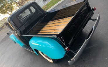 Chevrolet-3100-window-truck-1953-black-2