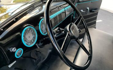 Chevrolet-3100-window-truck-1953-black-8