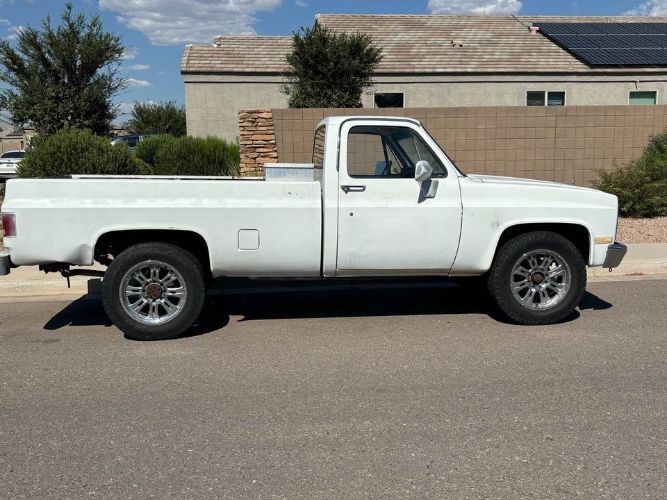 Chevrolet-3500-1987-White-2