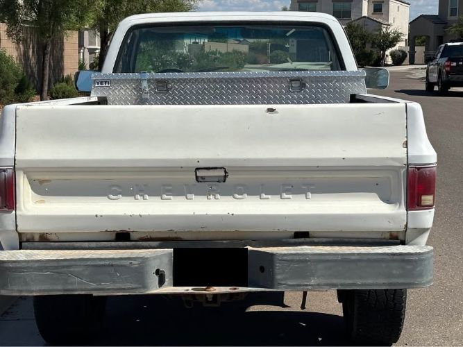 Chevrolet-3500-1987-White-3