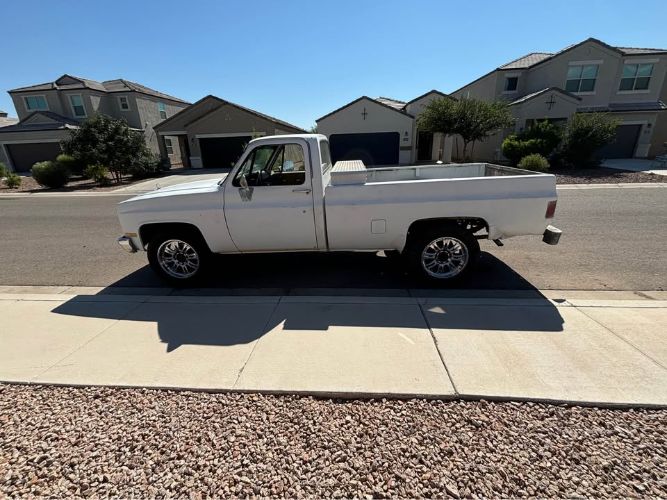 Chevrolet-3500-1987-White-5