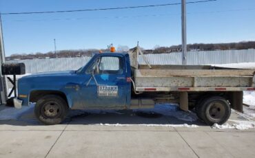Chevrolet-3500-1988-Blue