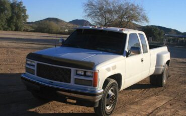 Chevrolet-3500-1989-White