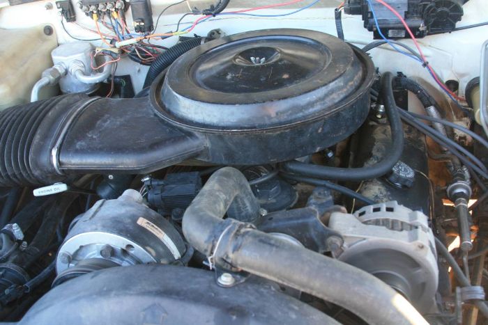 Chevrolet-3500-1989-White-5