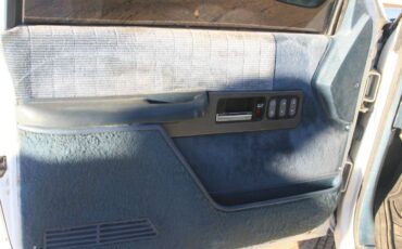 Chevrolet-3500-1989-White-6