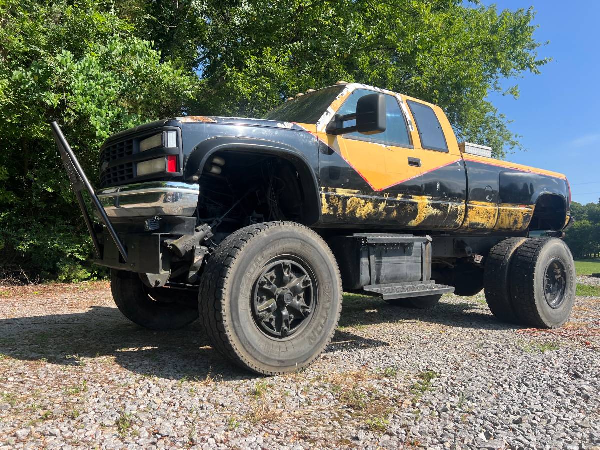 Chevrolet-3500-diesel-1990