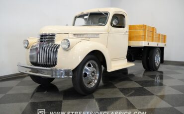 Chevrolet-3800-1946-Butternut-Yellow-Tan-12