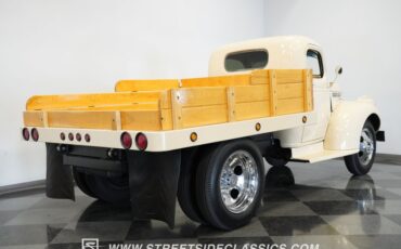 Chevrolet-3800-1946-Butternut-Yellow-Tan-20