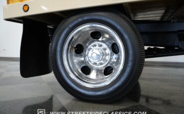 Chevrolet-3800-1946-Butternut-Yellow-Tan-26
