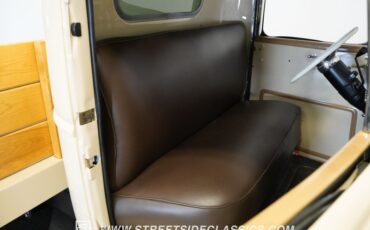 Chevrolet-3800-1946-Butternut-Yellow-Tan-30