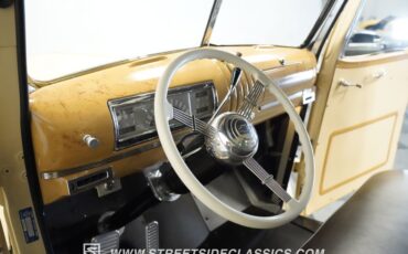 Chevrolet-3800-1946-Butternut-Yellow-Tan-33