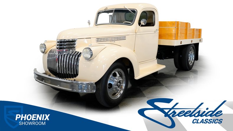 Chevrolet-3800-1946-Butternut-Yellow-Tan-42