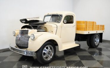 Chevrolet-3800-1946-Butternut-Yellow-Tan-46