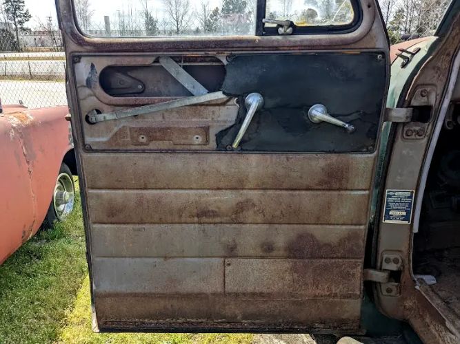 Chevrolet-3800-1953-Green-Green-Vinyl-11