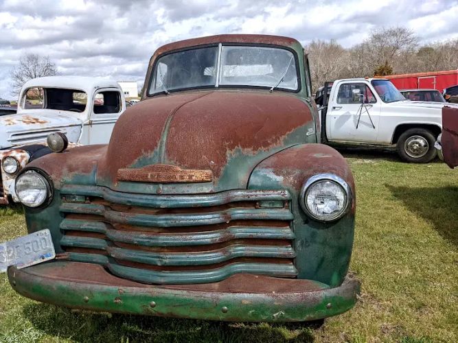 Chevrolet-3800-1953-Green-Green-Vinyl-17