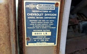 Chevrolet-3800-1953-Green-Green-Vinyl-6
