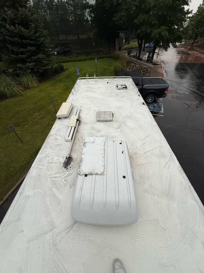 Chevrolet-454-pace-arrow-1983-white-16