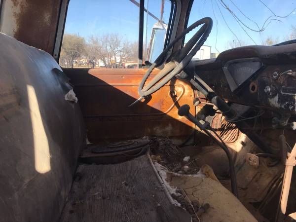 Chevrolet-5700-1956-16