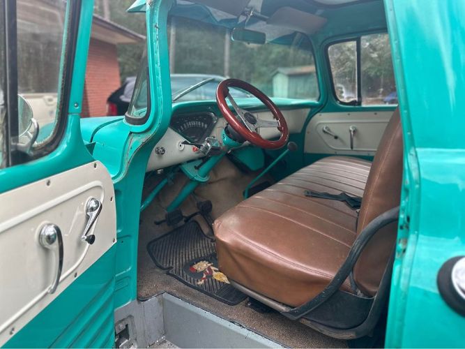 Chevrolet-Apache-1958-8