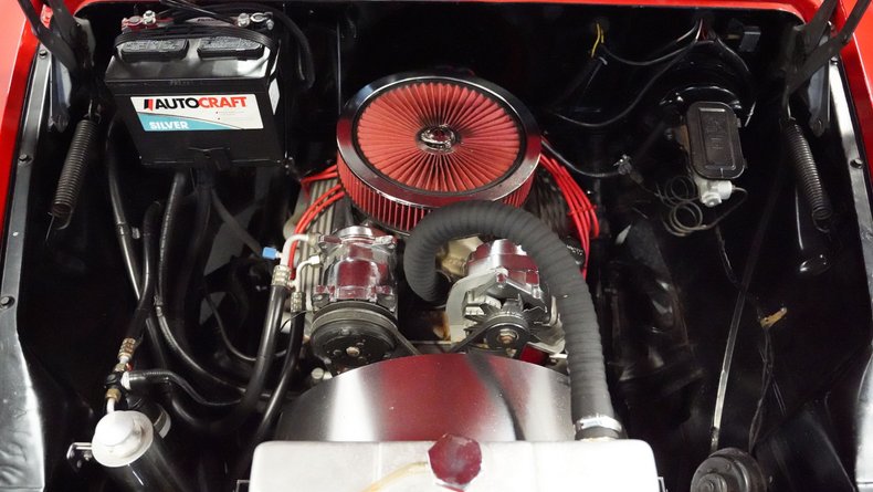 Chevrolet-Apache-1958-Red-Black-1