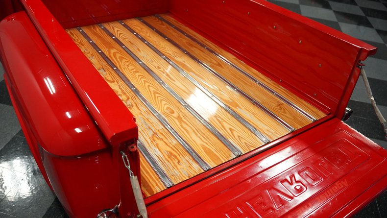 Chevrolet-Apache-1958-Red-Black-7