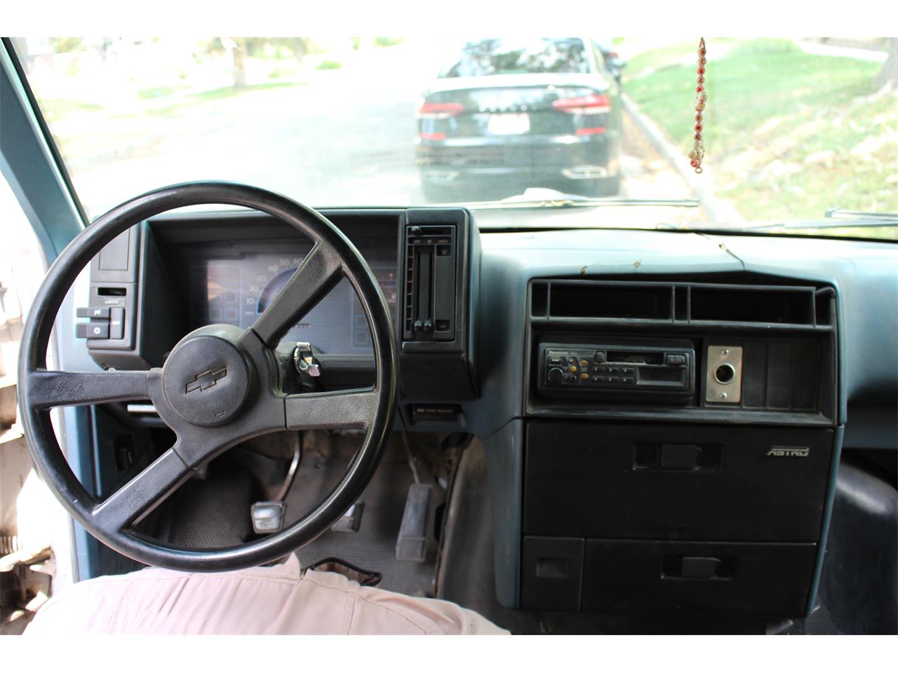 Chevrolet-Astro-1987-Silver-Grey-Blue-10